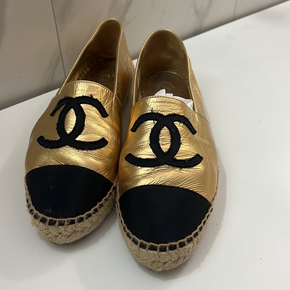 CHANEL- Gold espadrilles- Lambskin- size 39 - Picture 3 of 3